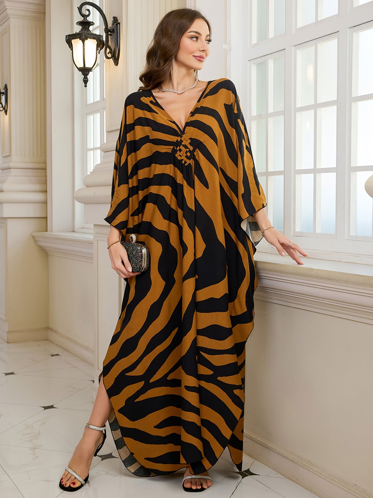 Kaftan longo listrado tigresa caramelo e preto