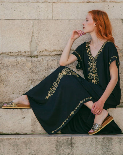 Kaftan luxo preto e dourado