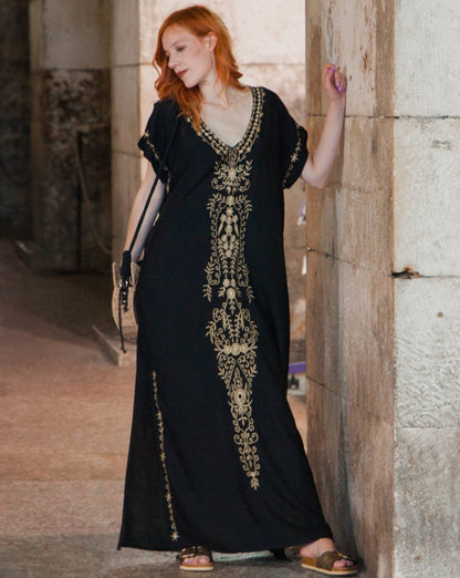 Kaftan luxo preto e dourado