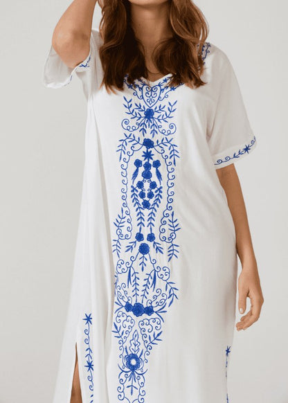 Kaftan veneza branco bordado azul
